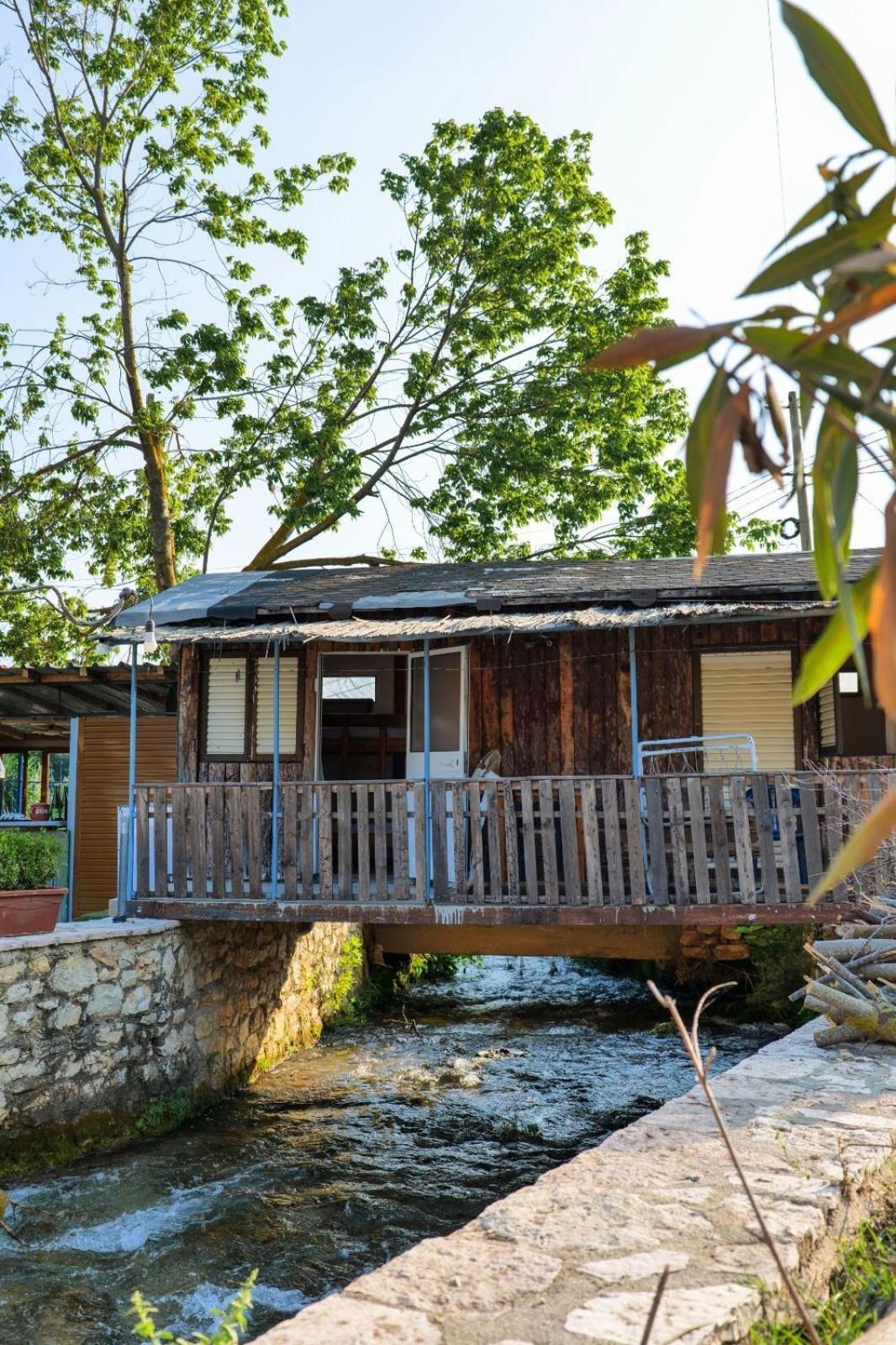 Tropikal Freskia Bunec Sarande Exterior photo